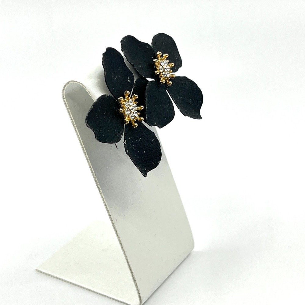 Vintage Matte Black Enamel Flower Stud Earrings Gold Tone Rhinestone Center Y2K - Picture 6 of 7
